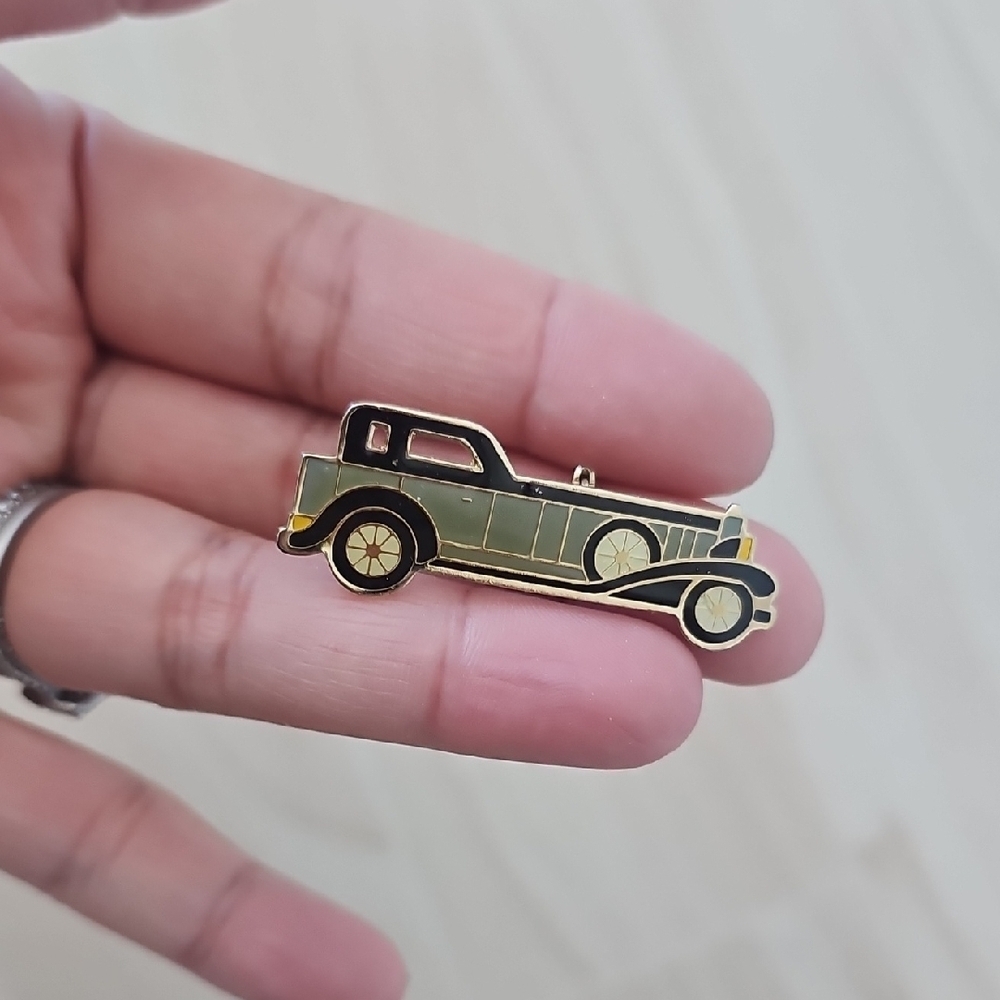 Vintage Car Enamel Pin